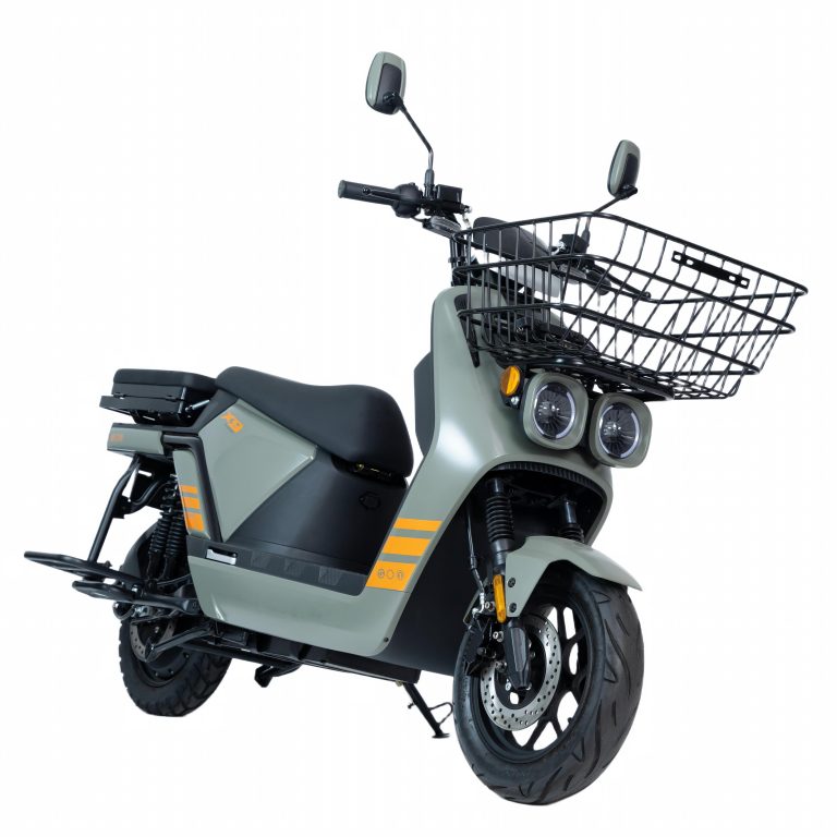 APQ-4000 heavy duty cargo electric scooter with front basket side view