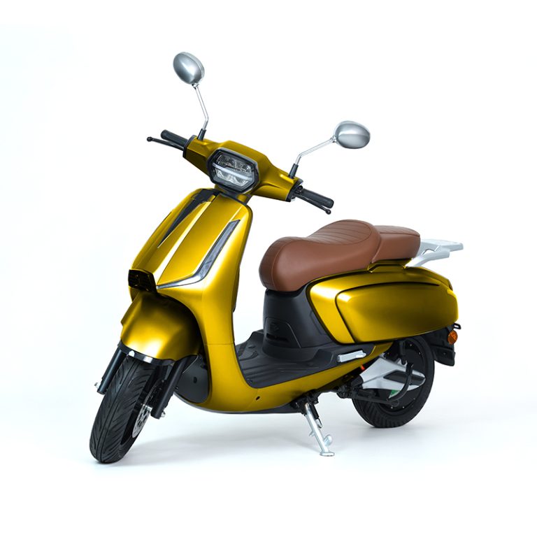 HG2-2000 metallic gold retro electric scooter classic design front angle view